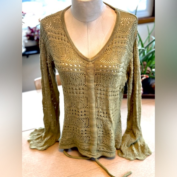 LIGHTWEIGHT KNIT CINCHING SWEATER - Picture 3 of 11
